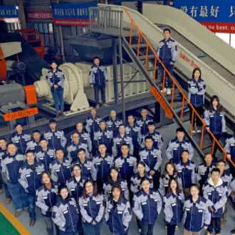 YUXI engineering team supporting industrial shredder projects