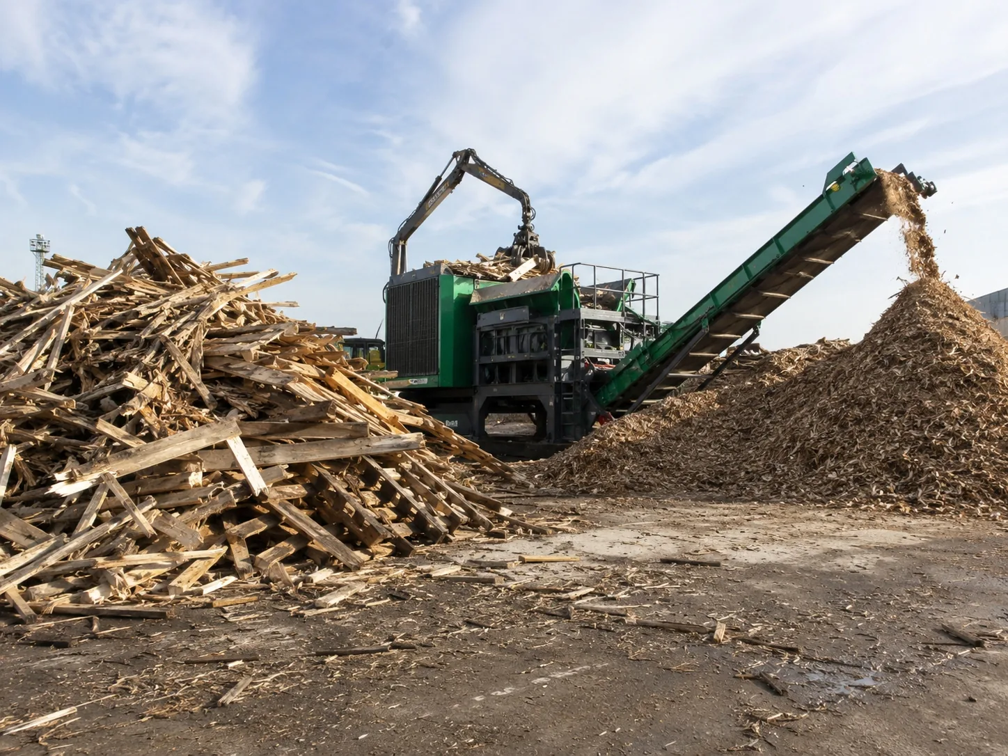 Wood waste shredding and recycling project